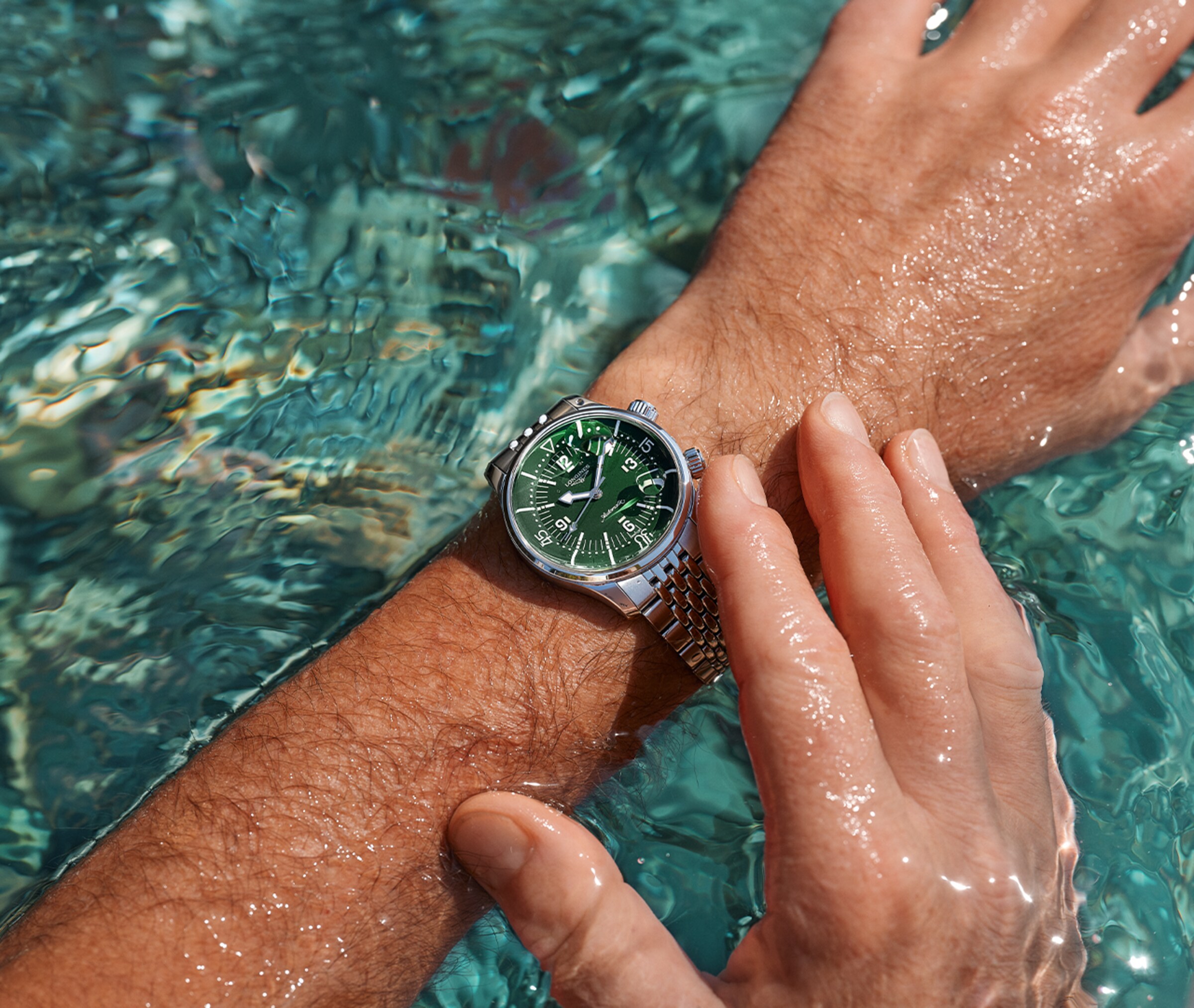 Longines Legend Diver in green L3.764.4.06.6_ Gallery 2