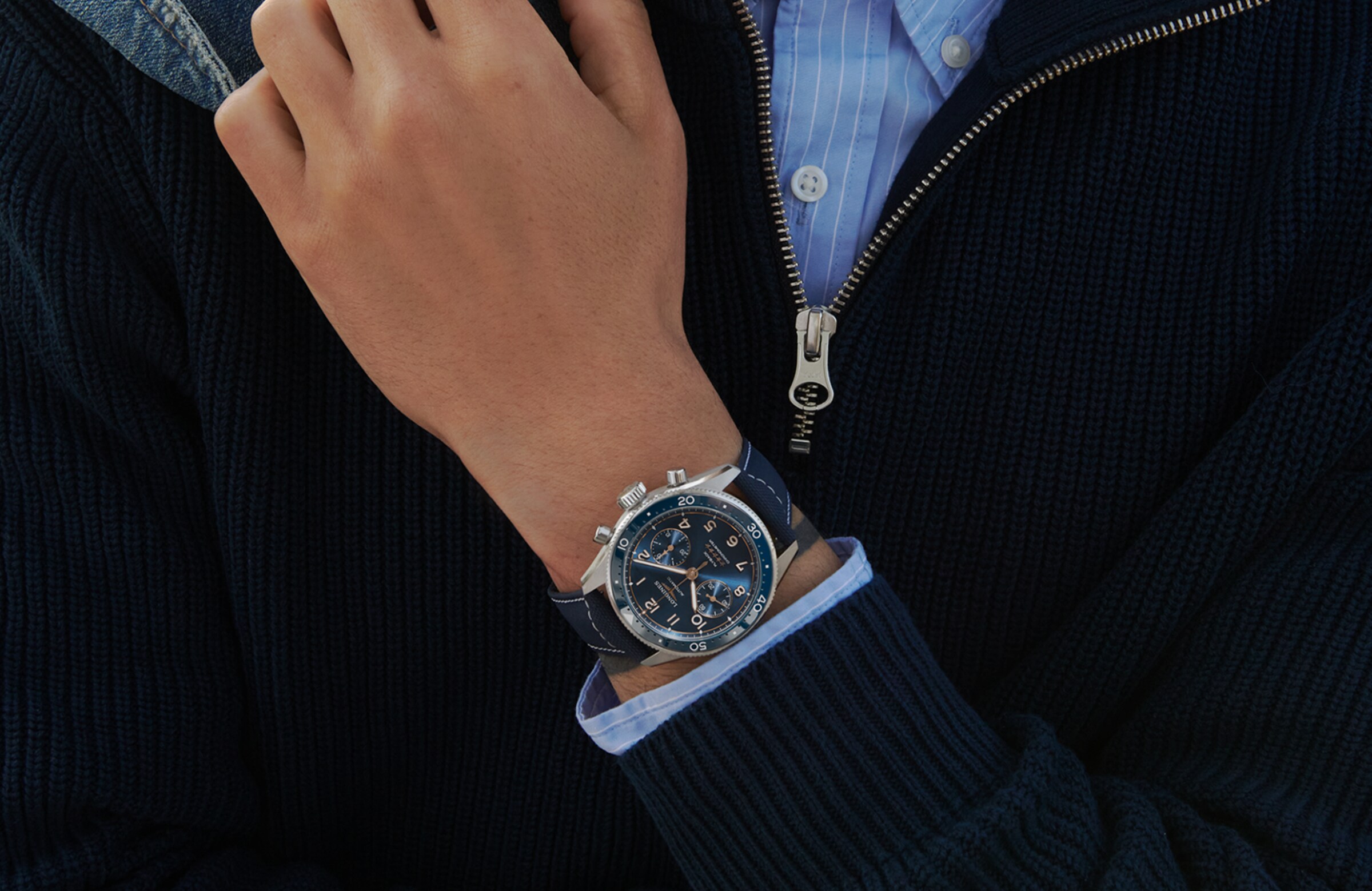 Regé-jean page wearing master white dial with blue stap L2.673.4.71.2 800X1120 