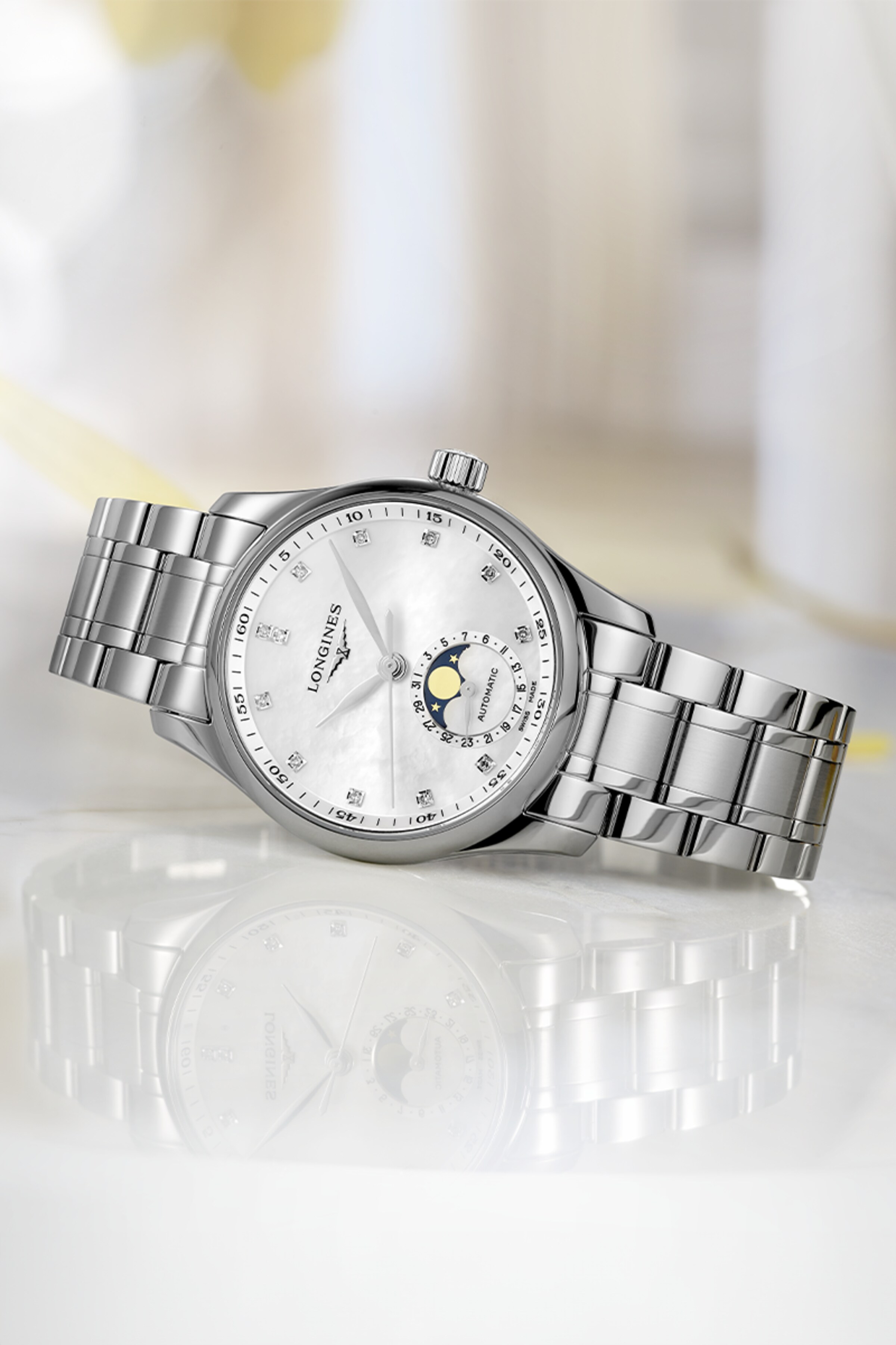 Longines Master collection white dial and steel bracelet L2.409.4.87.6 800X1200_