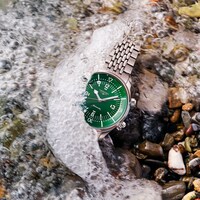 Longines Legend Diver in green dial and steel bracelet L3.76.44.06.6 1920X1080_