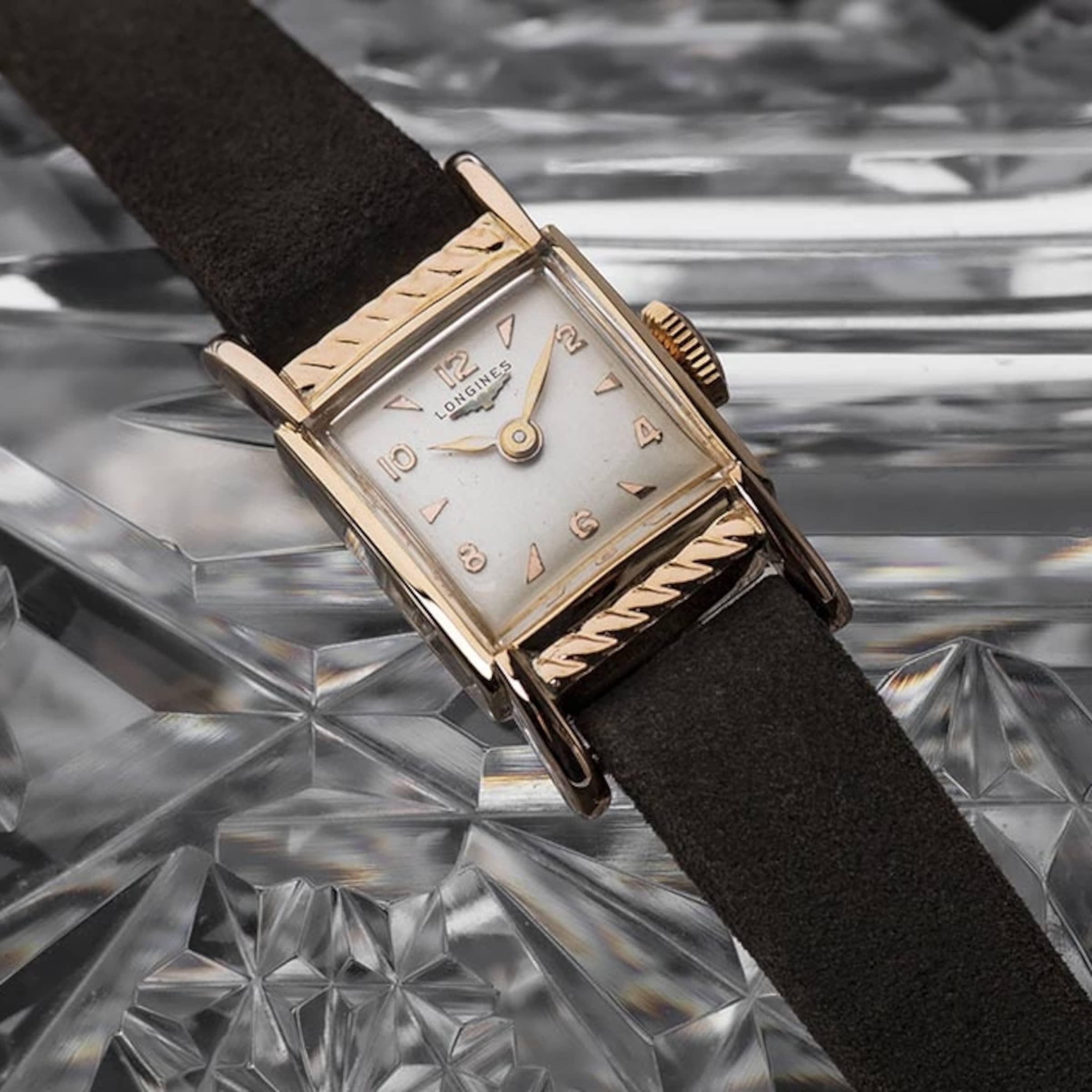 1952-golden-square-watch-pr-1